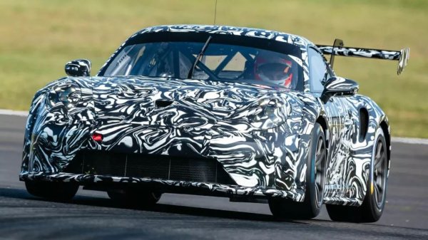 长红配资 赛道之王：保时捷 911 GT3 Cup 赛车即将登场